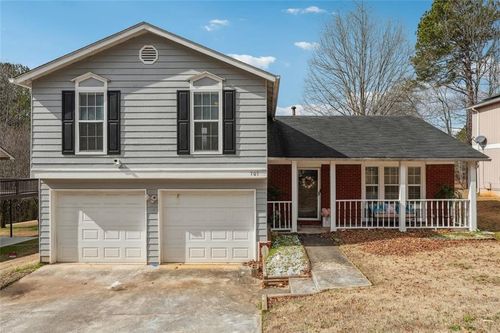 707 Fair Harbor Dr, Lithonia, GA, 30058-8277 | Card Image
