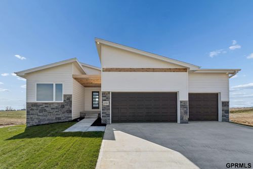 10906 S 222nd St, Gretna, NE, 68028-6031 | Card Image