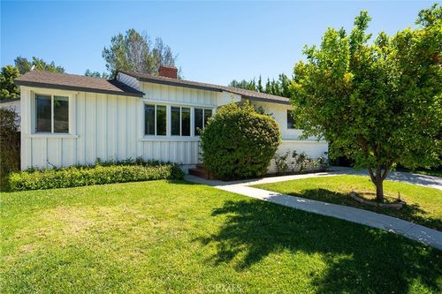 5840 Allott Ave, Sherman Oaks, CA, 91401-5904 | Card Image