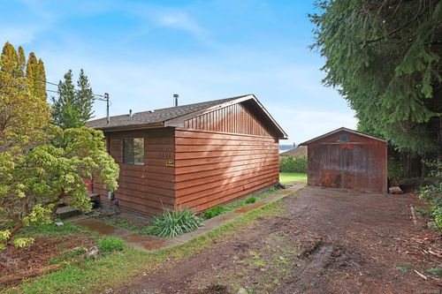 5608 4th St, Union Bay, BC, V0R3B0 | Card Image