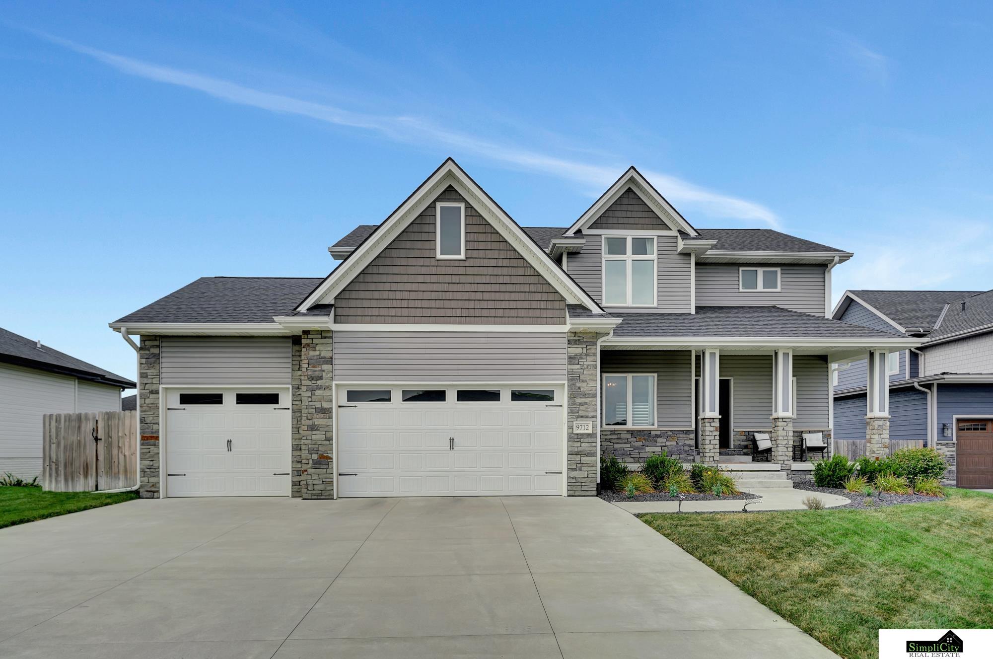 Murano Ct, Lincoln, NE 68526