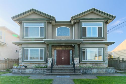 8051 11th Ave, Burnaby, BC, V3N2N8 | Card Image
