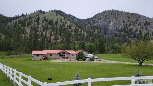 10 Cameron Dr, North Fork, ID, 83466-5527 | Card Image