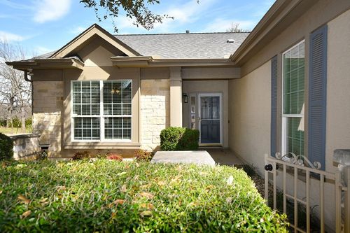 715 Texas Dr, Georgetown, TX, 78633-4970 | Card Image