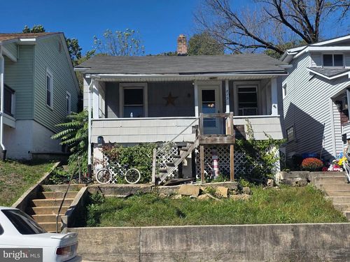 873 Edgemont Ave, Palmerton, PA, 18071-1125 | Card Image