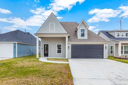 2113 Aubrianna Ln, Sulphur, LA, 70663-6038 | Card Image