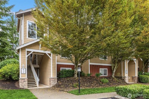 unit-g201-710 240th Way Se, Sammamish, WA, 98074-3666 | Card Image