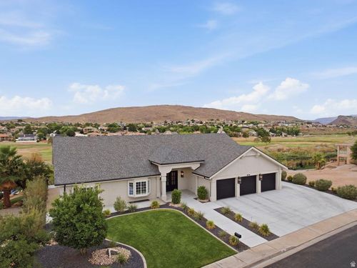906 Saint James Ln, St George, UT, 84790-2250 | Card Image