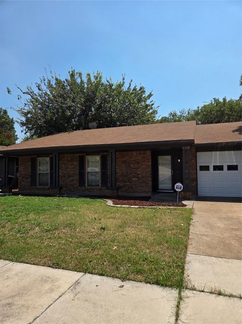 4028 Dogwood Ln, Fort Worth, TX, 76137-1714 | Card Image