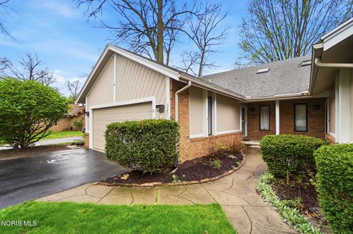 3251-3251 Woodbrook Rd, Toledo, OH, 43617-1136 | Card Image