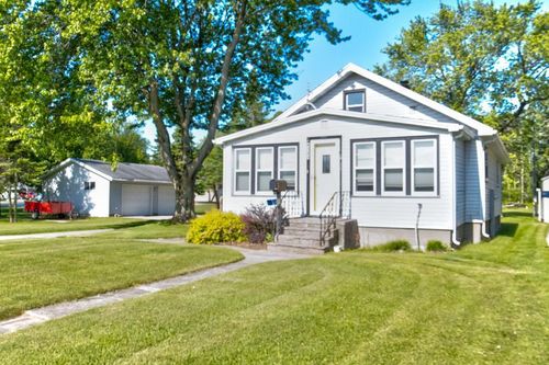 4131 10th Street, Menominee, MI, 49858 | Card Image