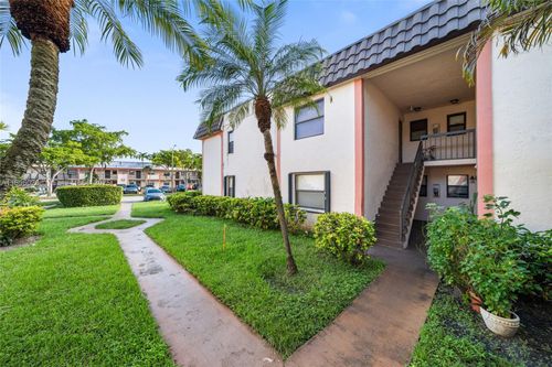 14-861 Ne 207th Ln, Miami, FL, 33179-1948 | Card Image