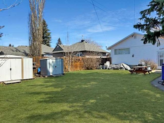 4812 52 Street, Home with 2 bedrooms, 1 bathrooms and 3 parking in Stettler AB | Image 15