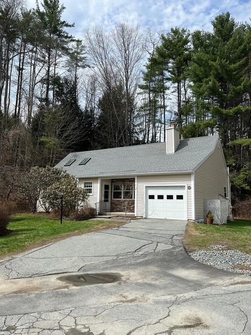 30-6 Oak Ridge Rd, West Lebanon, NH, 03784-3113 | Card Image