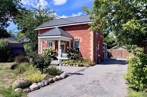86 Henry St, Barrie, ON, L4N1C8 | Card Image
