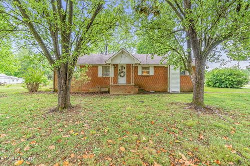 417 Tennessee Ave, Greenback, TN, 37742-4303 | Card Image