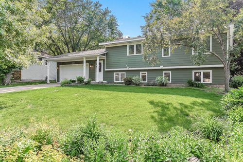 8563 72nd St S, Cottage Grove, MN, 55016-1904 | Card Image