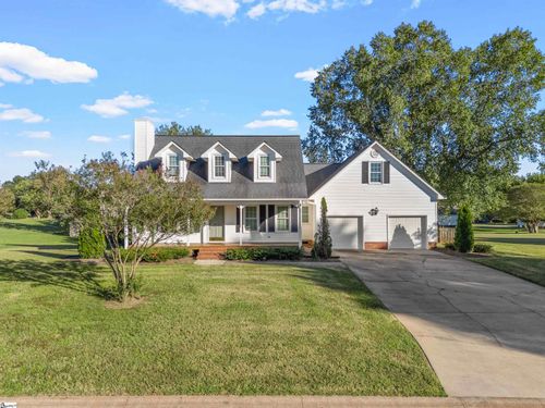 207 Sw Fieldsedge Dr, Moore, SC, 29369-9270 | Card Image