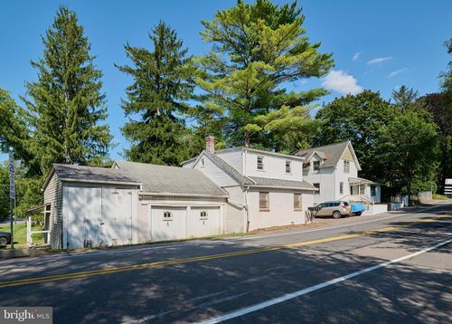 833-829-833 Elmwood St, STATE COLLEGE, PA, 16801-7058 | Card Image