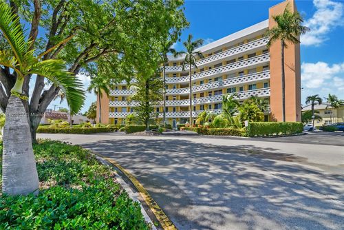 apt-201-2400 Ne 9th St, Fort Lauderdale, FL, 33304-3538 | Card Image