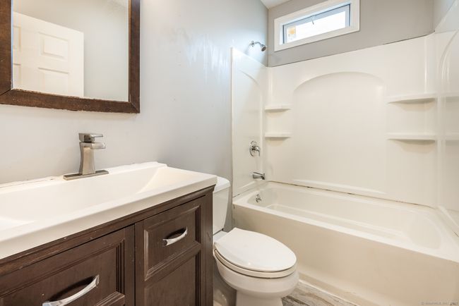 APT-2ND - 341 Myrtle Ave, Home with 2 bedrooms, 1 bathrooms and null parking in Bridgeport CT | Image 10