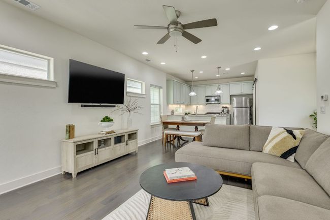 37 - 1101 Euphoria Bnd, Condo with 3 bedrooms, 3 bathrooms and 2 parking in Austin TX | Image 11