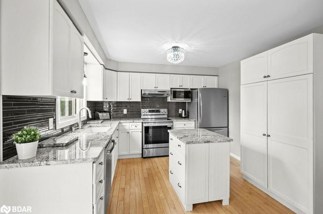 47 Dunrobin Dr, House other with 5 bedrooms, 4 bathrooms and 4 parking in Caledonia ON | Image 12