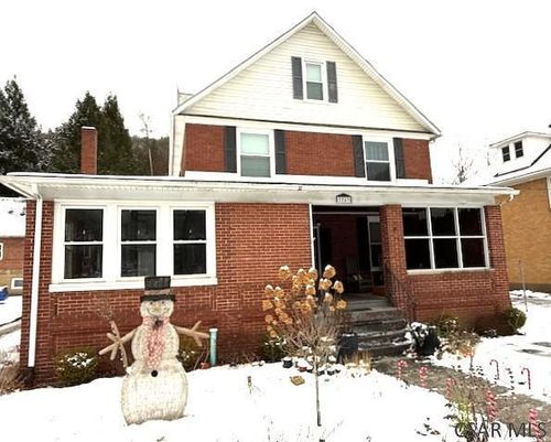 2243 Kring St, Johnstown, PA, 15905-6902 | Card Image