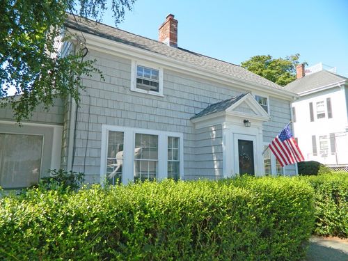 61 Gregory St, Marblehead, MA, 01945-3147 | Card Image