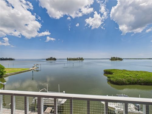 6039-6039 River Run Dr, Sebastian, FL, 32958-4704 | Card Image