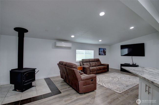 7493 State Route 9, House other with 3 bedrooms, 3 bathrooms and 2 parking in Sedro Woolley WA | Image 11