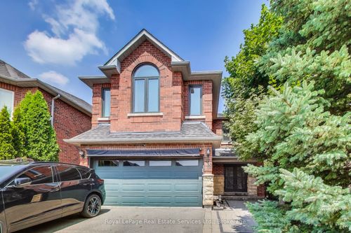 2253 Glenfield Rd, Oakville, ON, L6M3S7 | Card Image