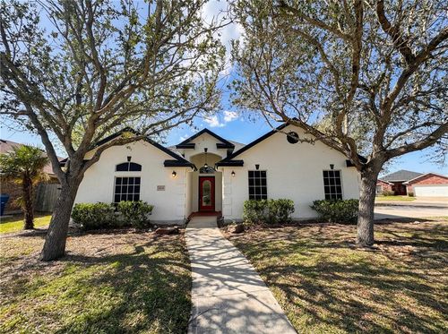 1211 Meadow Brook Dr, Portland, TX, 78374-4154 | Card Image