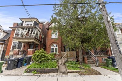 1046 Dovercourt Rd, Home with 5 bedrooms, 3 bathrooms and null parking in Toronto ON | Image 1