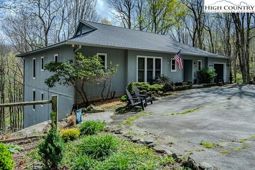 202 Cliffside Ln, Seven Devils, NC, 28604-9178 | Card Image