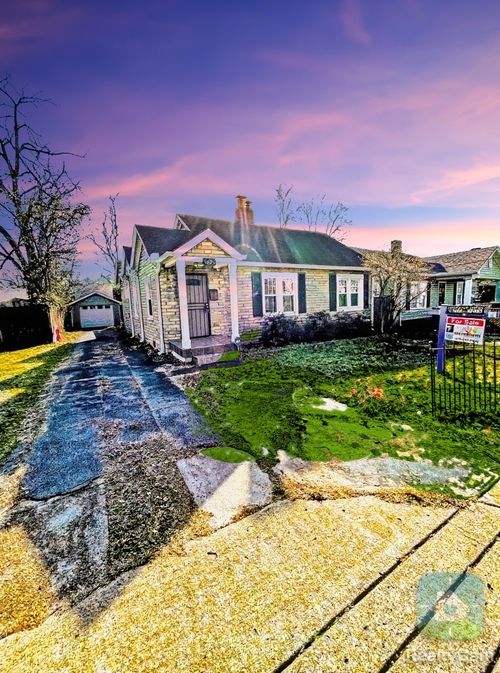 1821 Underwood St, Nashville, TN, 37208-2445 | Card Image