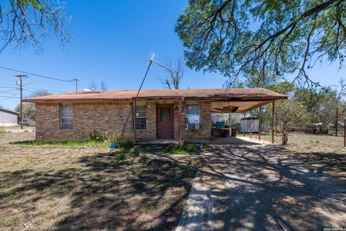 354 6th St, Poteet, TX, 78065 | Card Image