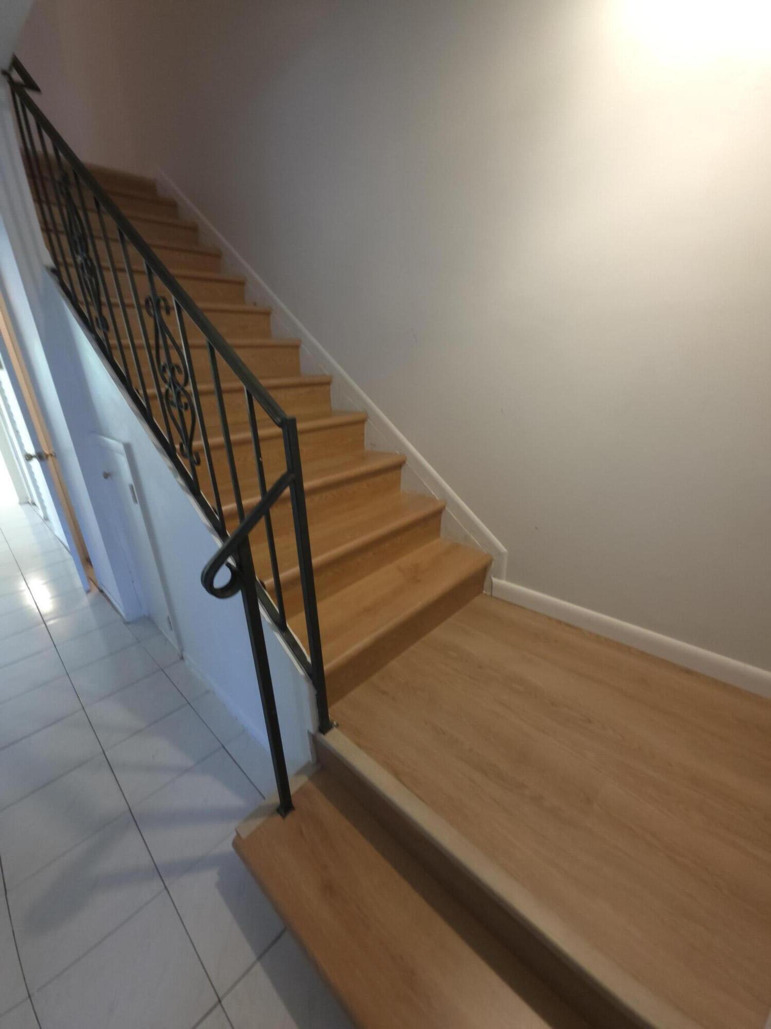 Residential Lease in Hallandale Beach 2
