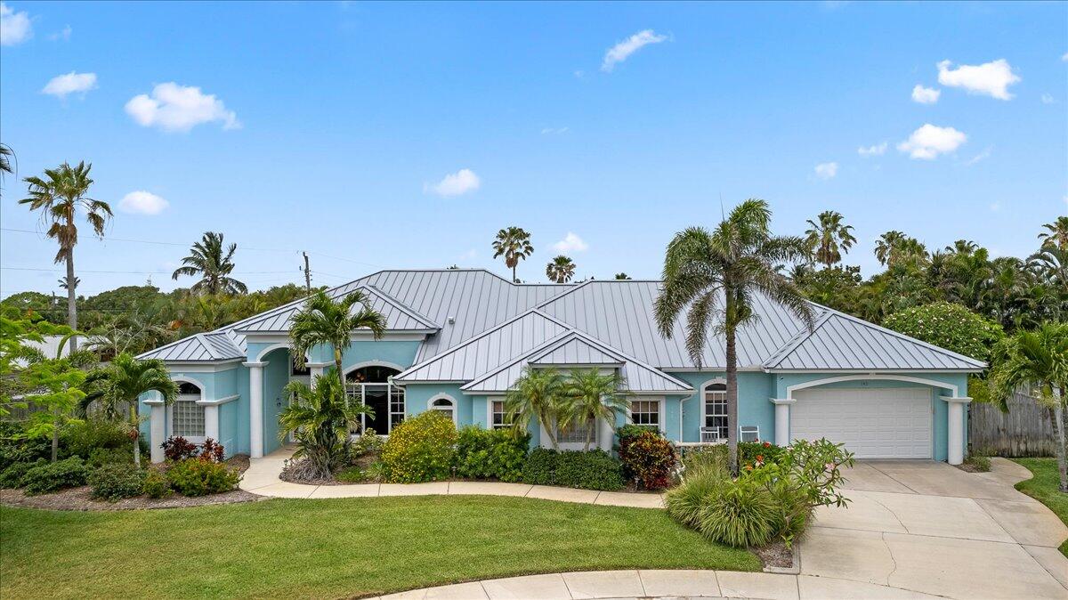 Cambridge Ct, Indialantic, FL 32903
