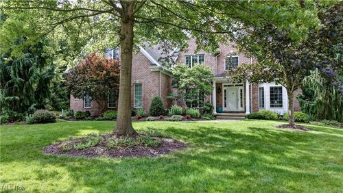 2638 Deer Ridge Run, Cuyahoga Falls, OH, 44223-3721 | Card Image