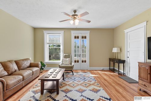 apt-3-3830 Cass St, Omaha, NE, 68131-1850 | Card Image