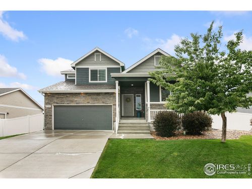 725 Mt Evans Ave, Severance, CO, 80550-4887 | Card Image