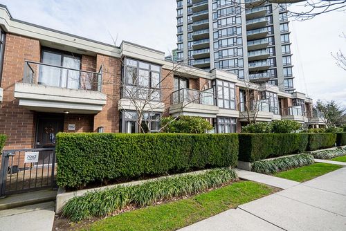 7064 Walker Ave, Burnaby, BC, V5E3C5 | Card Image