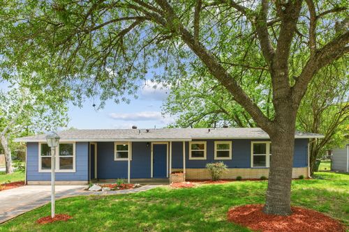 1038 Field St, San Marcos, TX, 78666-7004 | Card Image