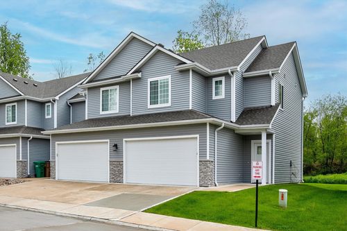265 Amberwood Dr, Pleasant Hill, IA, 50327-3302 | Card Image