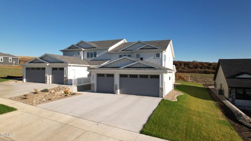 2002 Prairie Hawk Dr, Bismarck, ND, 58503-5739 | Card Image