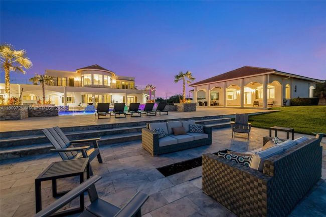 4610 Sw 178 Th Ave, House other with 8 bedrooms, 8 bathrooms and null parking in Southwest Ranches FL | Image 91