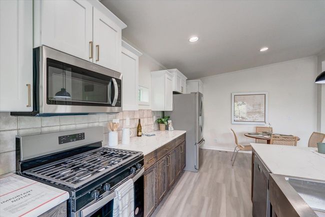 103 Lake Court, Home with 3 bedrooms, 2 bathrooms and null parking in Albion WI | Image 8