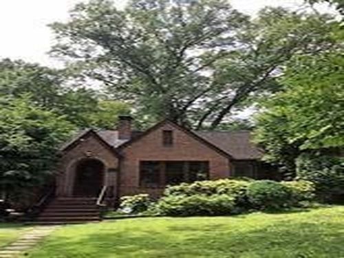 207 Springdale Dr Ne, Atlanta, GA, 30305-4206 | Card Image