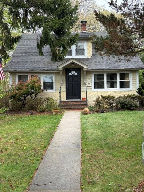 35 2nd Ave, Port Jefferson, NY, 11777-2126 | Card Image